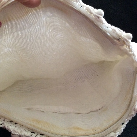 Vintage Ivory clutch crocheted- EUC vintage purse - Picture 4 of 6